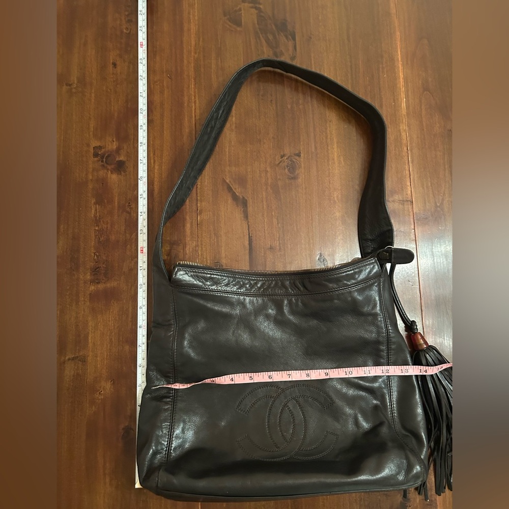 CHANEL Black Leather Shoulder Bag with Tassel - Picture 12 of 13
